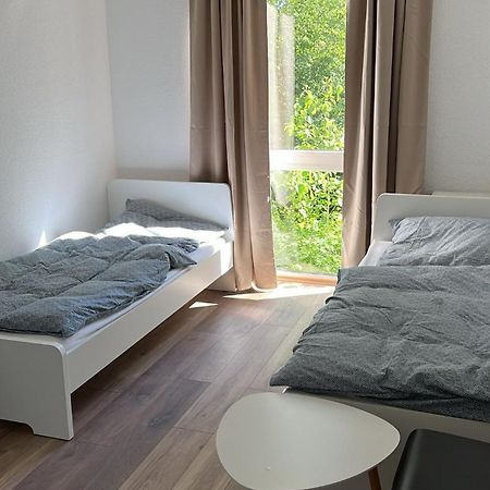 Guenstige Zimmer Im Herzen Von Kreyenbrueck Apartment Olsztyn Bagian luar foto