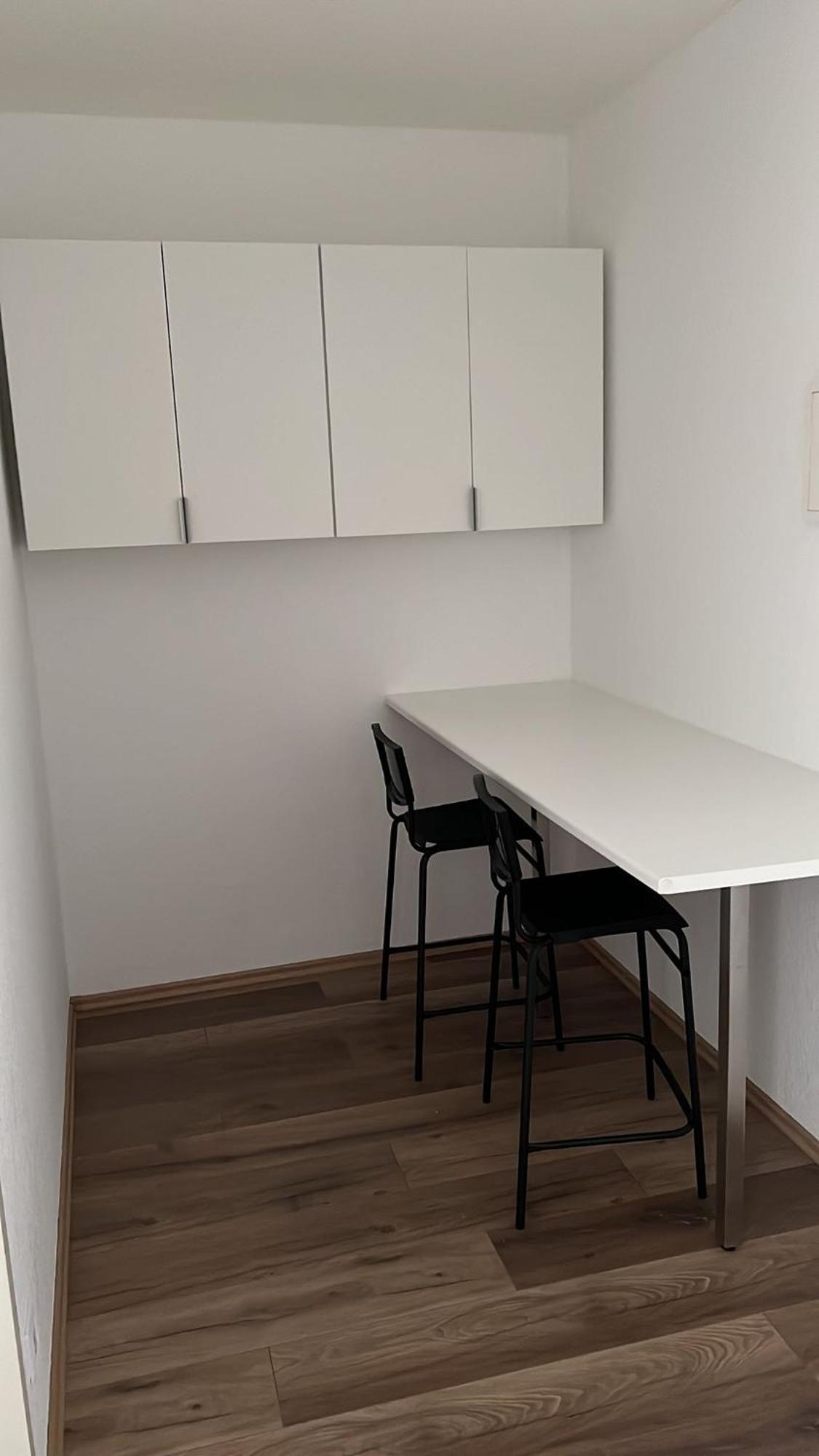 Guenstige Zimmer Im Herzen Von Kreyenbrueck Apartment Olsztyn Bagian luar foto