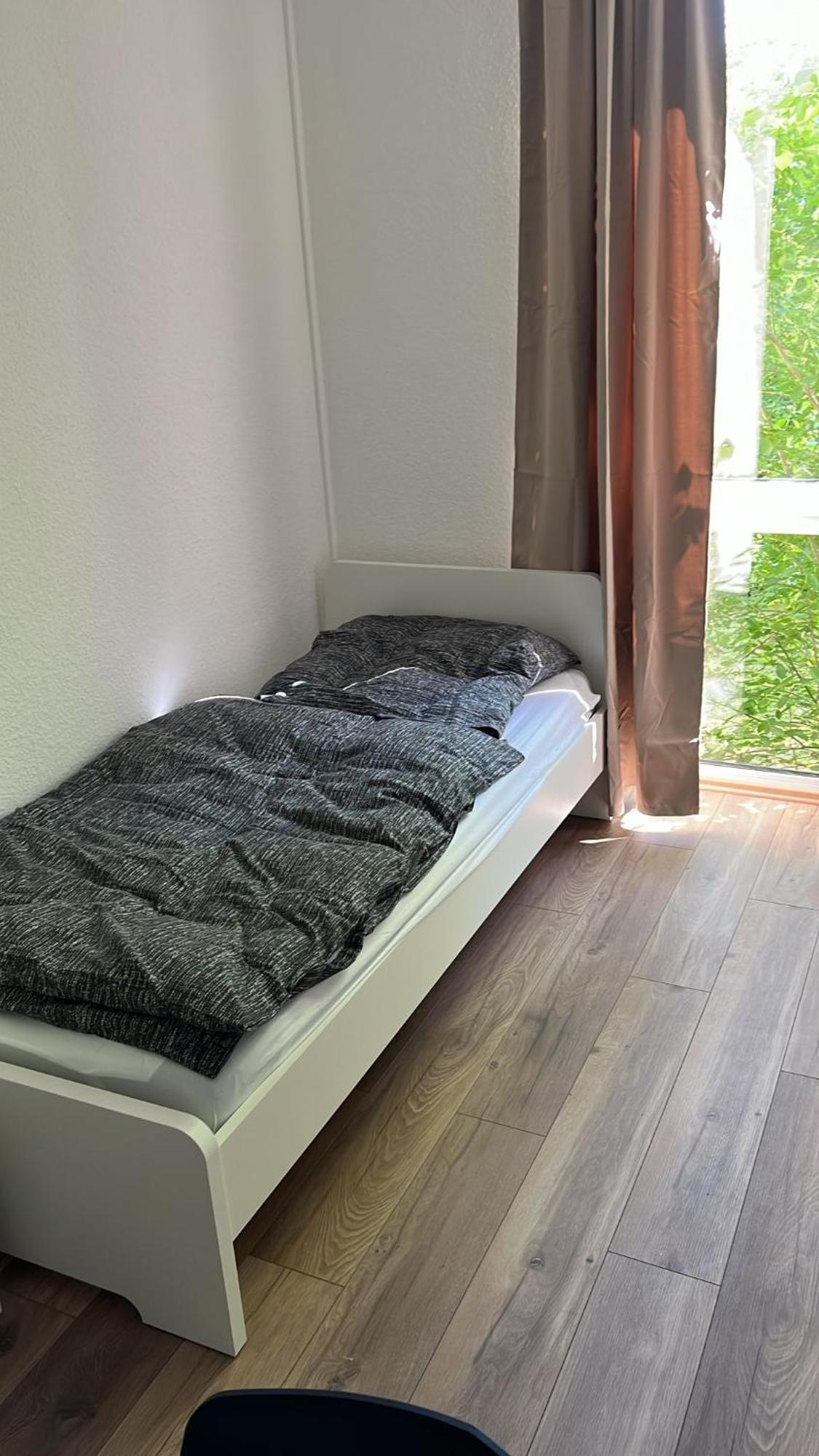 Guenstige Zimmer Im Herzen Von Kreyenbrueck Apartment Olsztyn Bagian luar foto