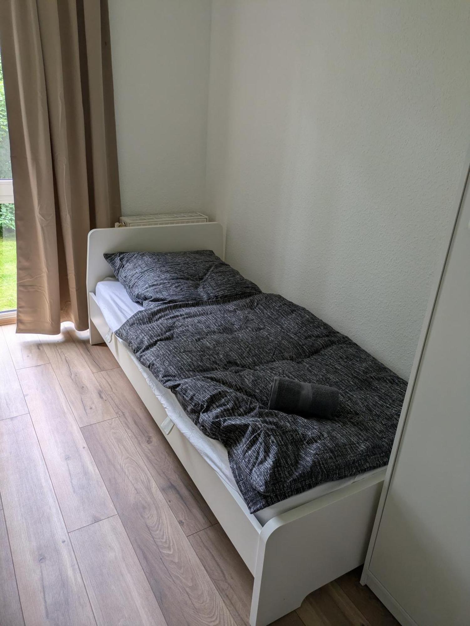 Guenstige Zimmer Im Herzen Von Kreyenbrueck Apartment Olsztyn Bagian luar foto