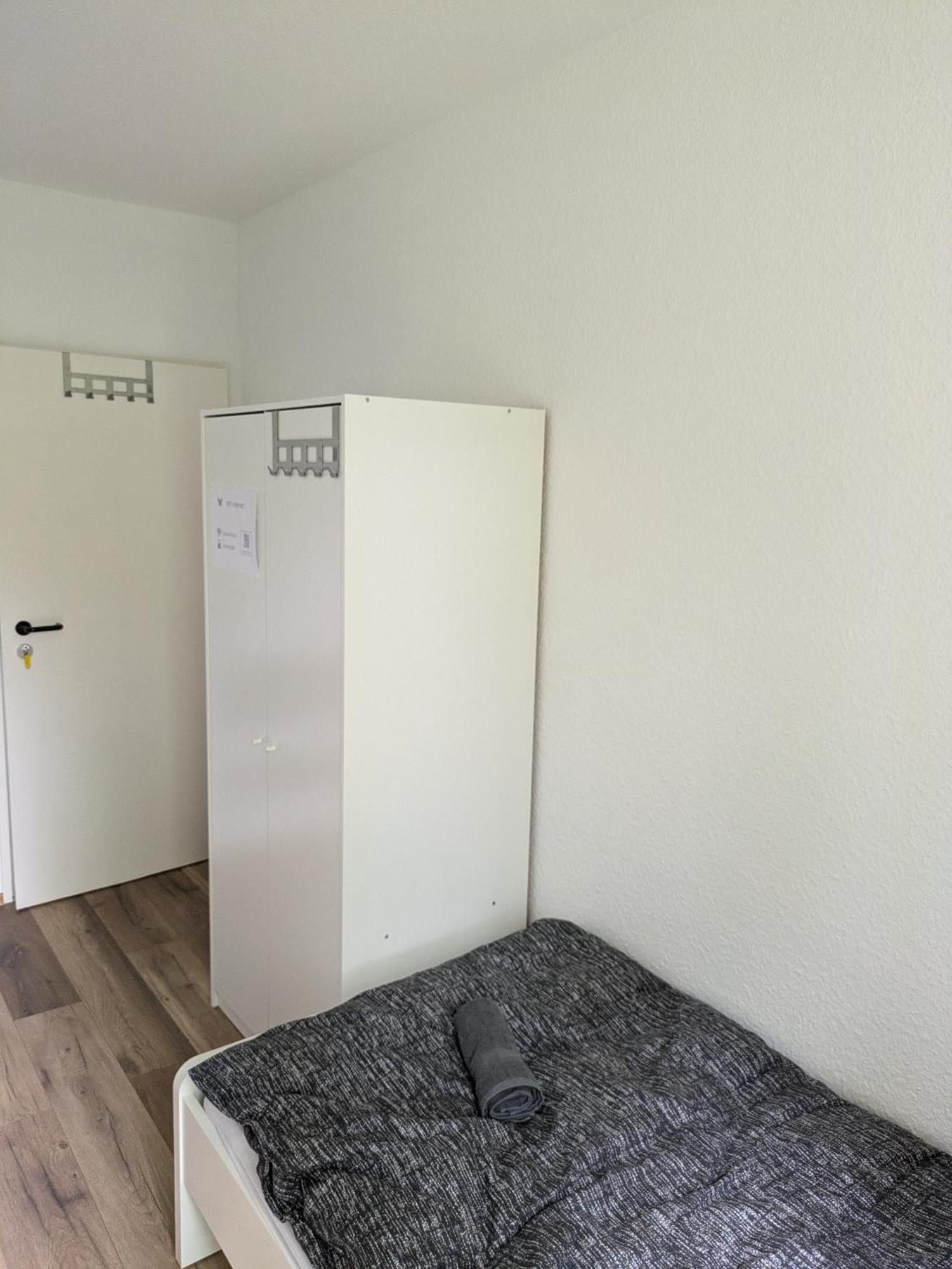 Guenstige Zimmer Im Herzen Von Kreyenbrueck Apartment Olsztyn Bagian luar foto